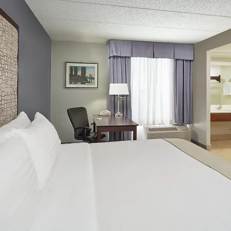 Holiday Inn & Suites Chicago-Carol Stream Wheaton By Ihg