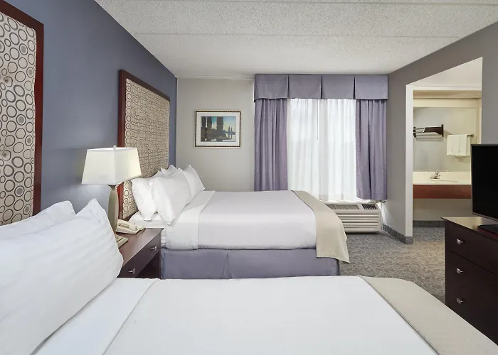 & Chicago-carol Stream Wheaton By Ihg 3*