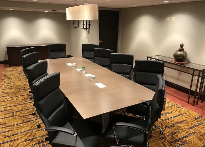 & Chicago-carol Stream Wheaton By Ihg 3* Carol Stream