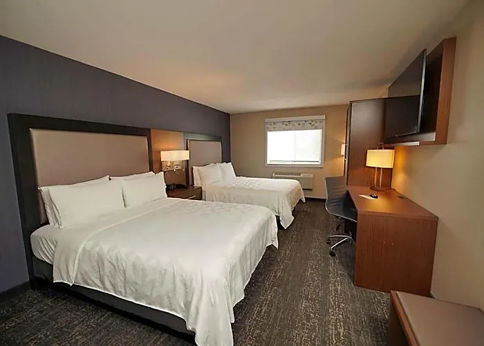 & Chicago-carol Stream Wheaton By Ihg 3* Carol Stream
